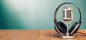 8 copywriting podcasts for Ecommerce Entrepreneurs